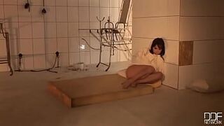 Ева Энджел - настоящий извращенный врач-девиант - порно видео