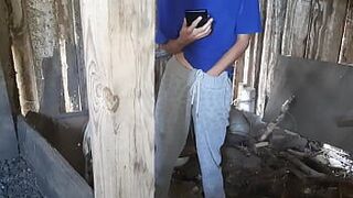 Я подсмотрел, как моя сводная сестра мастурбирует в деревне на порно видео - Девушки летают оргазм - порно видео