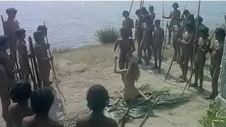Эмануэль и последние каннибалы - порно видео